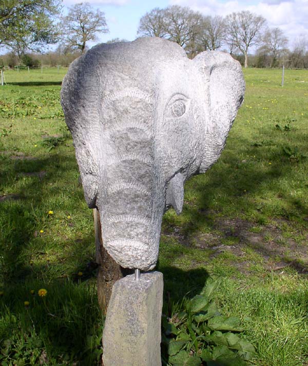 Elefant - Skulptur